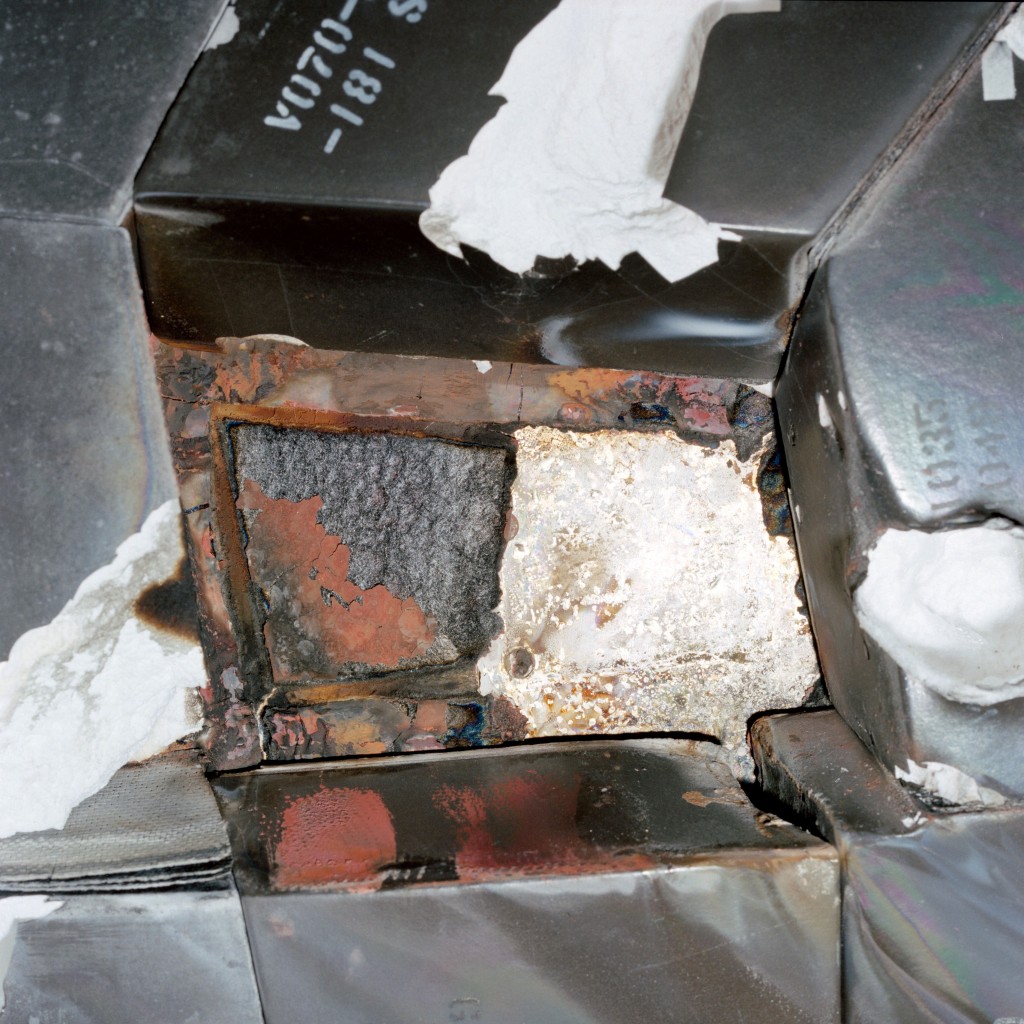STS-27 Cavity caused by missing tiled