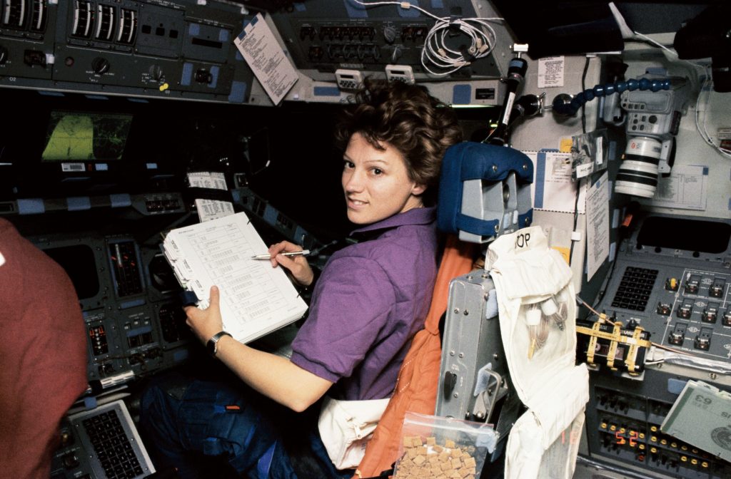 Eileen Collins Shuttle Pilot Position STS-63